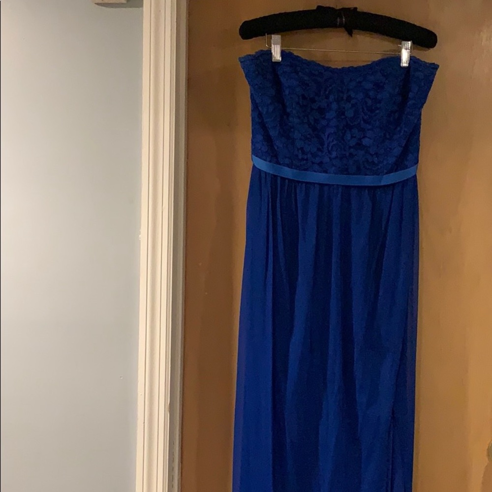 David’s Bridal Lace and Mesh Long Strapless Dress - Picture 2 of 8